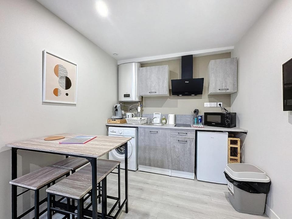Appartement tout neuf 4 pers N1 Apartment in Riom
