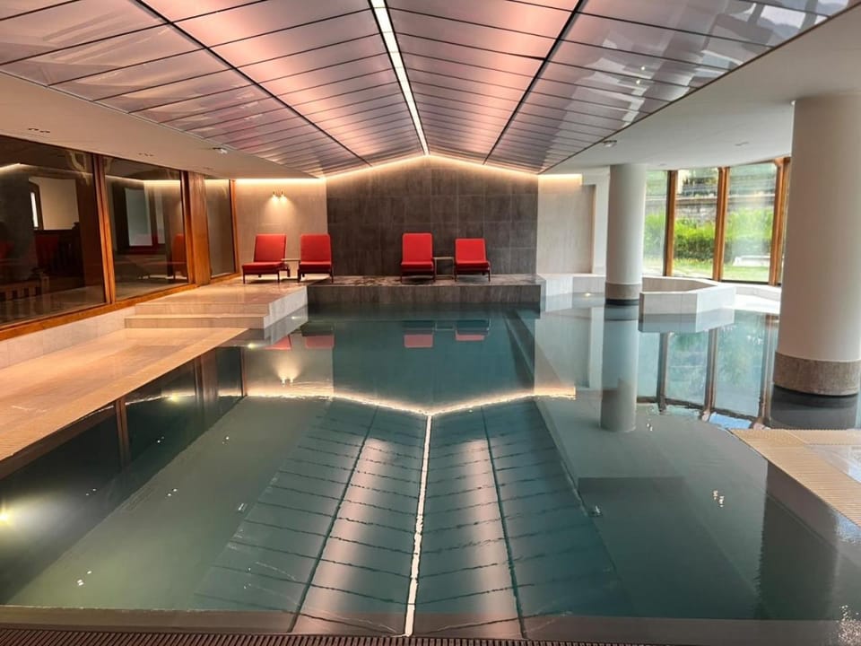 Le Cristal MT10 - Central Apartment - Close to ski lift - FreeParking & Pool Apartment in Chamonix