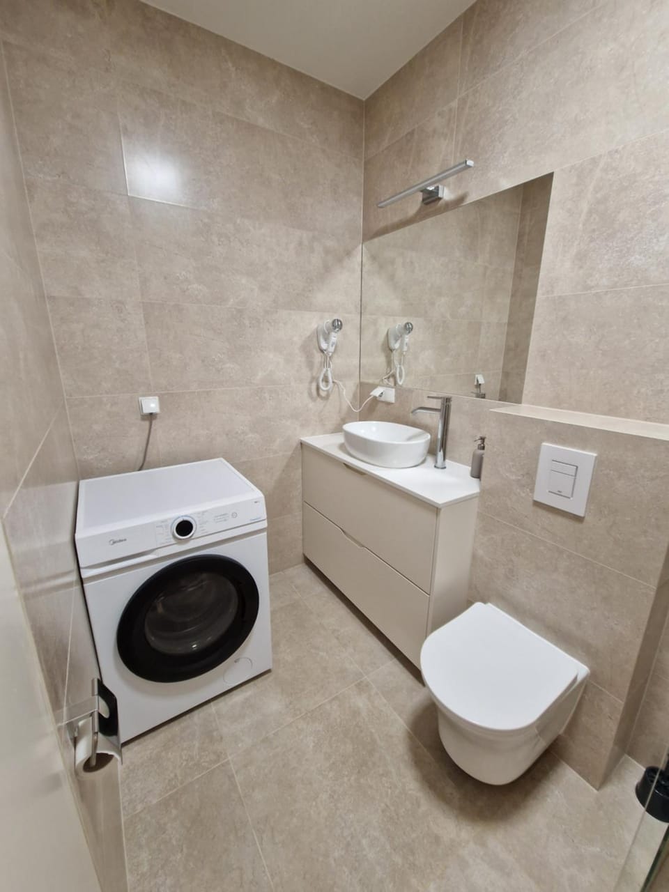 Toilet, Bathroom, washing machine, dryer