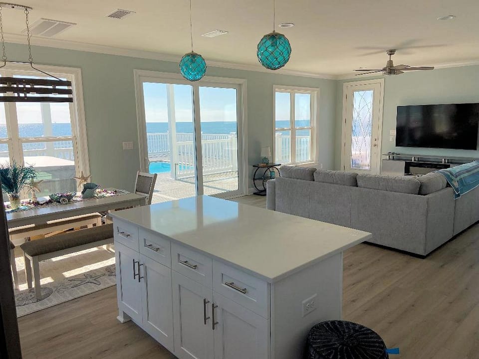 Island Oasis House in Dauphin Island