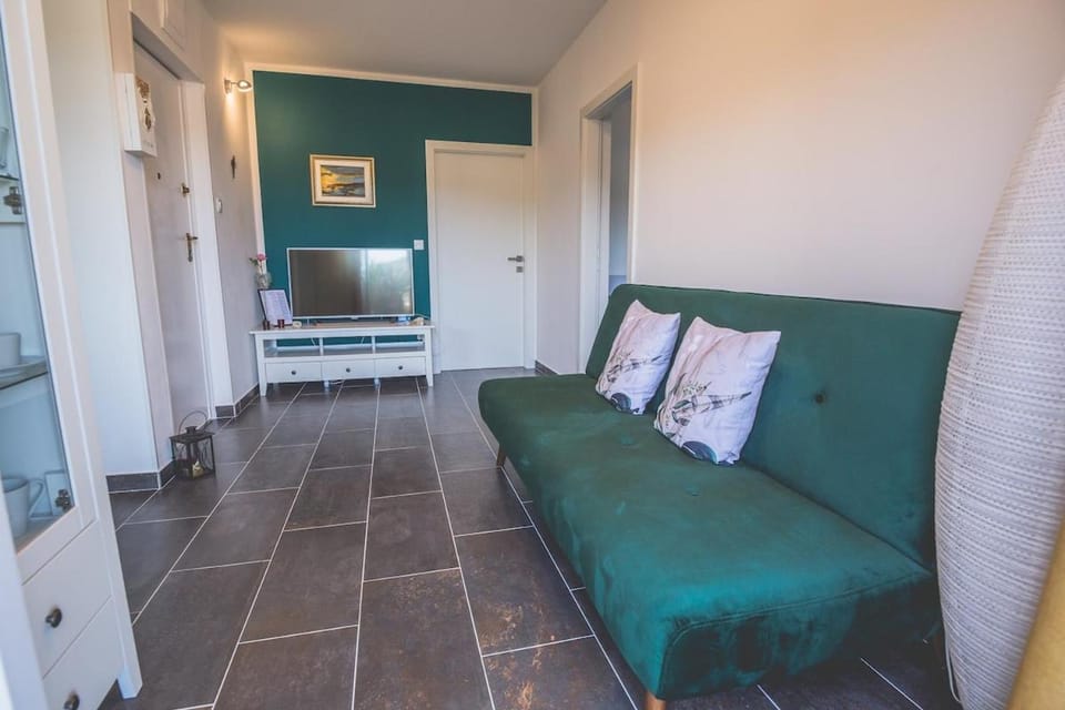 Violet Seaview Apartment Apartment in Vis