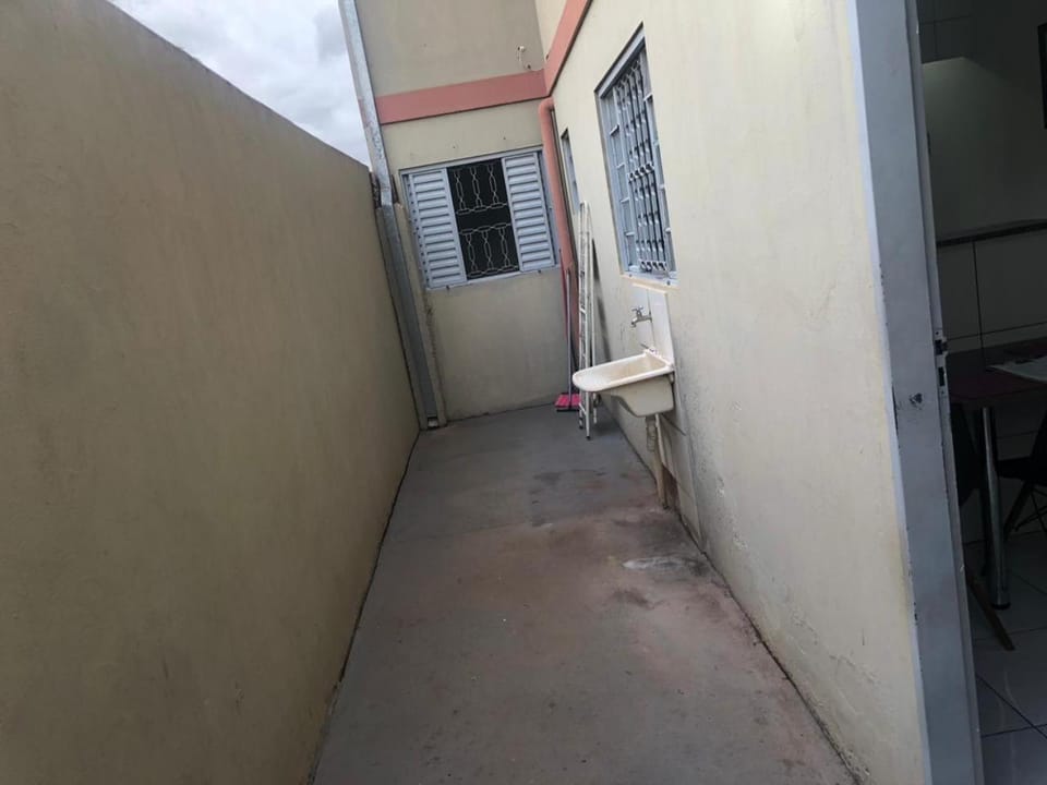 kitnet Totalmente mobiliada para até 4 pessoas próx ao centro de BauruSP- C4 Apartment in Bauru