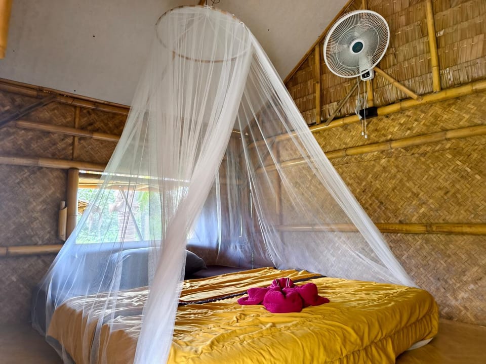 Tarzan Bamboo hut Farm Stay in Khlong Sok