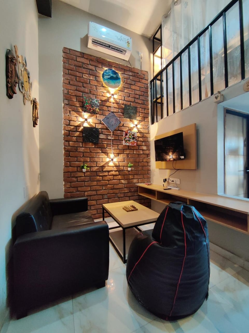 TV and multimedia, Living room, Seating area