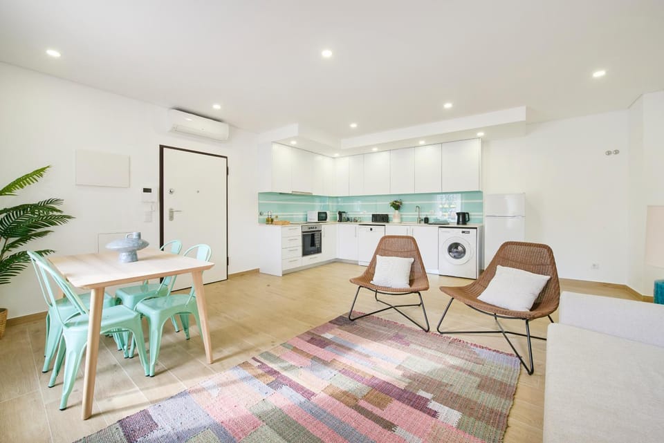 Kitchen or kitchenette, Living room