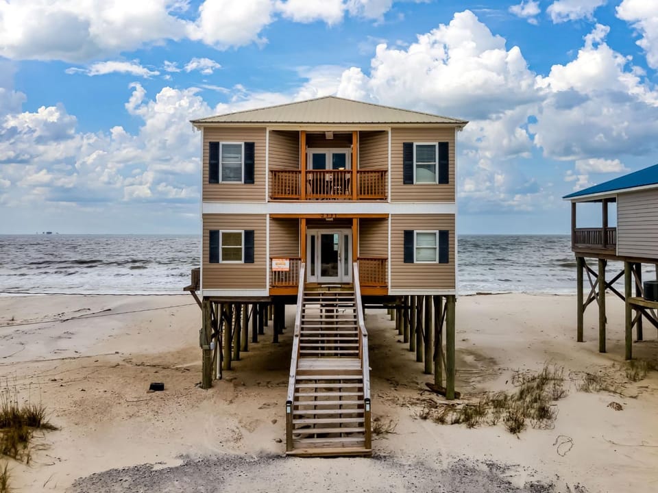 These are the Days House in Dauphin Island