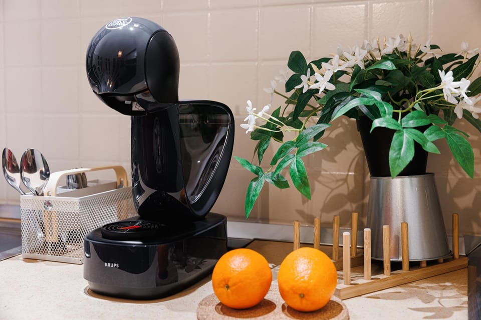 Coffee/tea facilities, kitchen