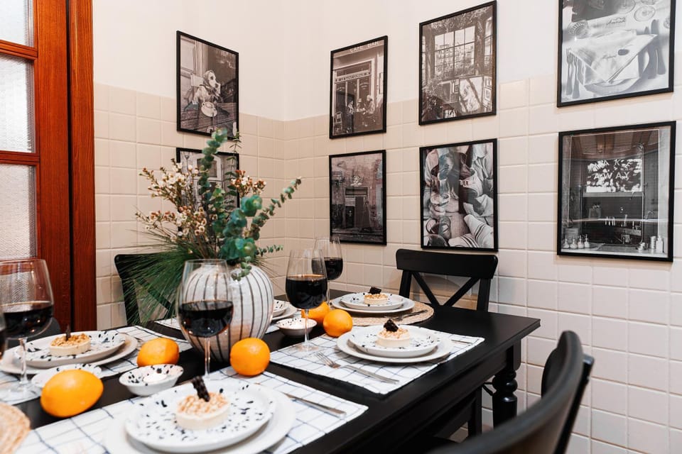 Dining area, kitchen