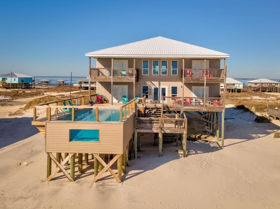 Natural landscape, Balcony/Terrace, Beach, Swimming pool