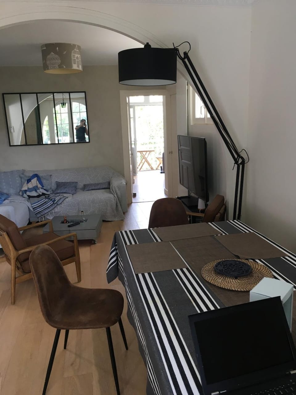 Seating area