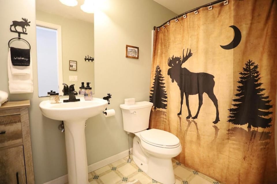 Bog Road 76 Campton Cozy Private Single Family Home in Campton House in Campton
