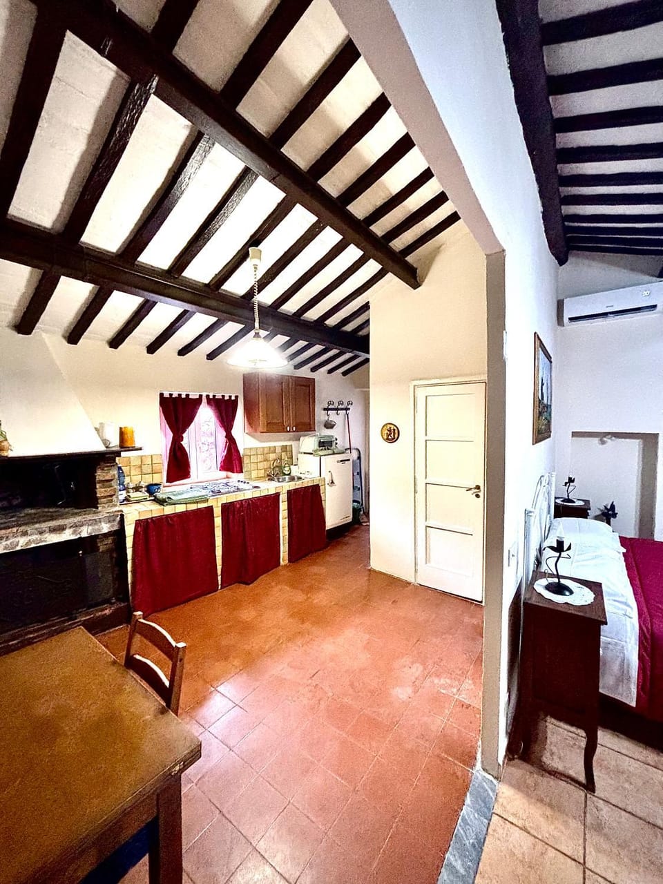 Kitchen or kitchenette, Living room, Dining area