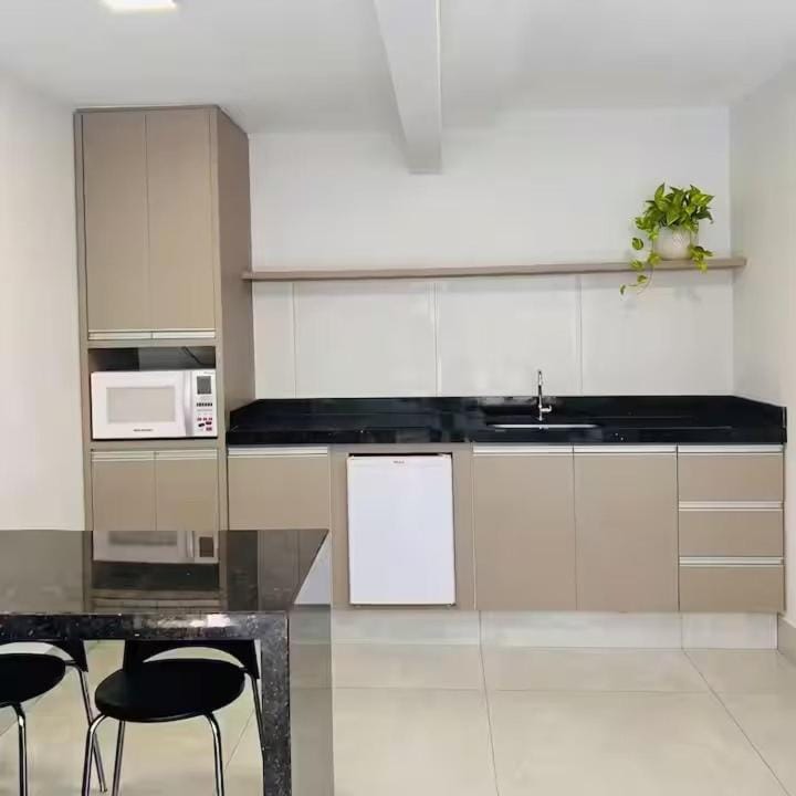 Kitnet funcional e localização privilegiada Apartment in Londrina