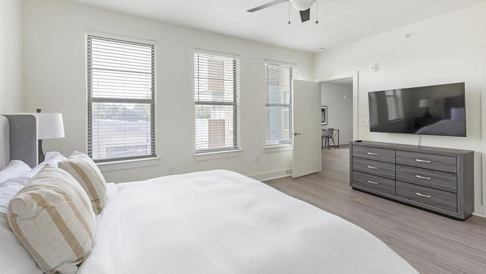 Landing at The Standard River District - 2 Bedrooms in River District Apartment in Fort Worth