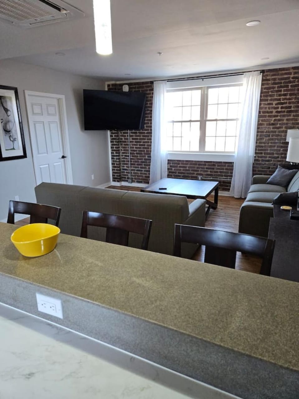 New Modern 2 BR in Excellent Location (201) Apartment in Maryville