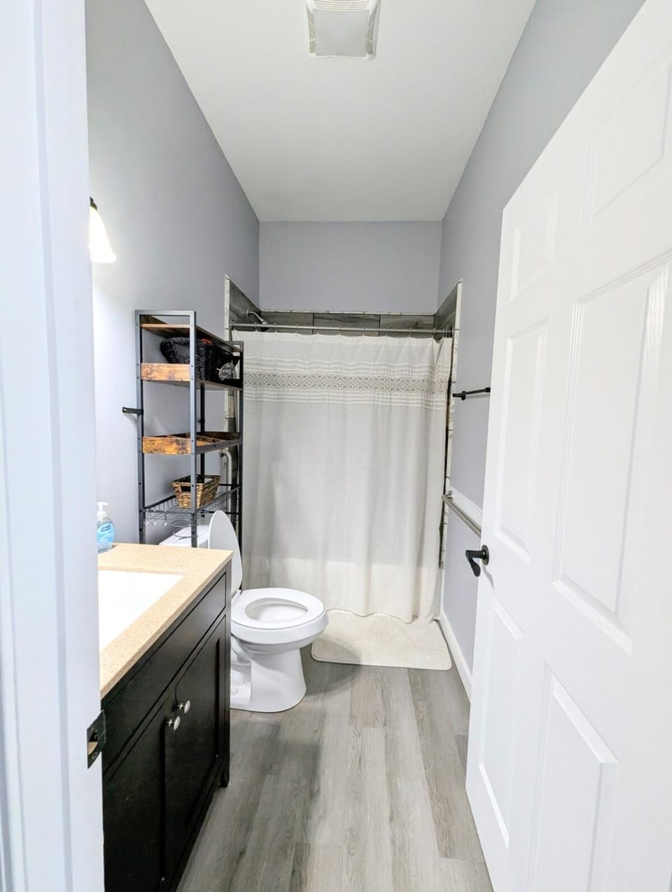 New 2 BR Unit in Prime Location (103) Apartment in Maryville