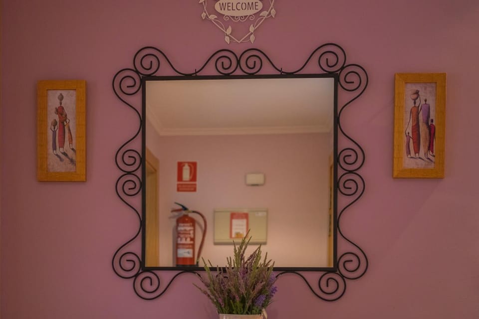 Lobby or reception, Decorative detail