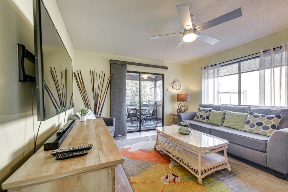 1 Mi to Coast: Myrtle Beach Condo w/ Balconies! House in South Carolina