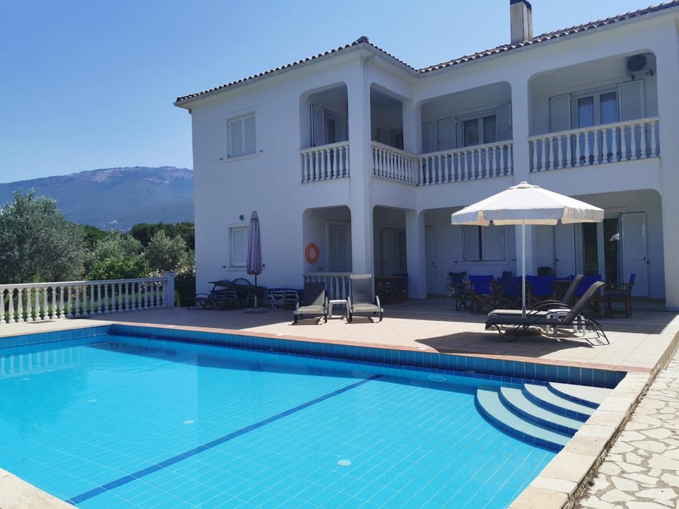 Property building, Swimming pool