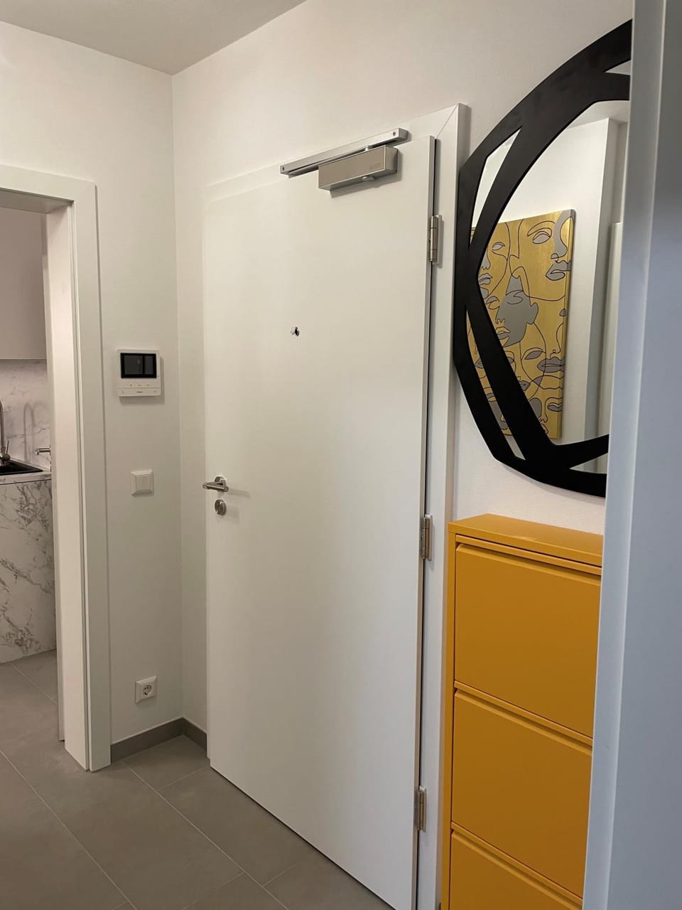 Photo of the whole room