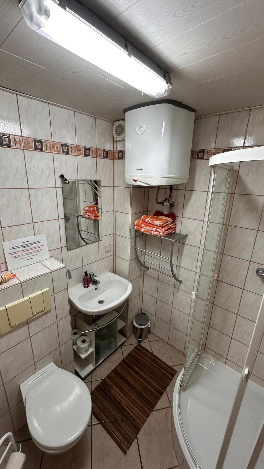 Toilet, Bathroom