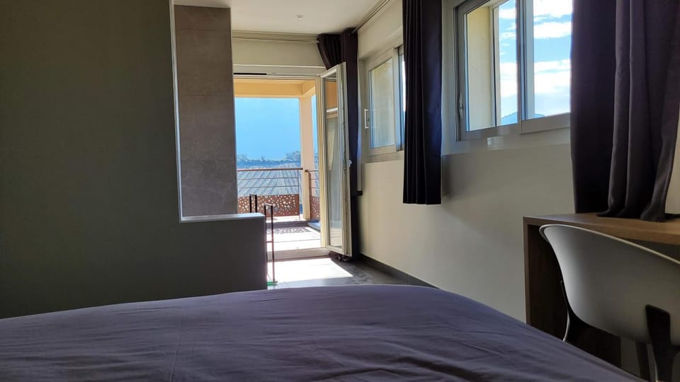 View (from property/room), Photo of the whole room