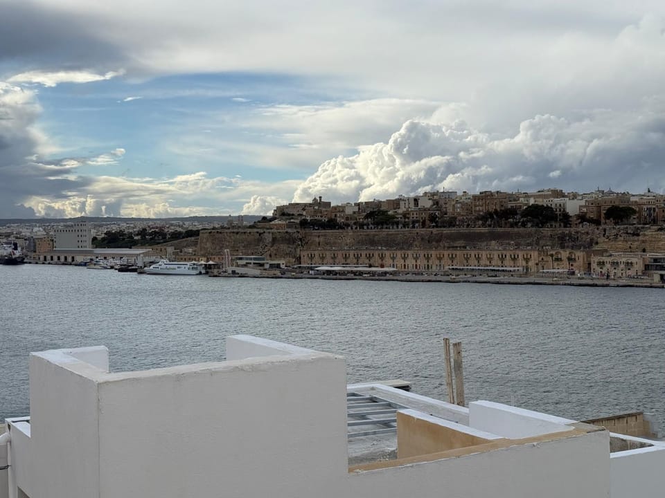 Nearby landmark, City view, Sea view