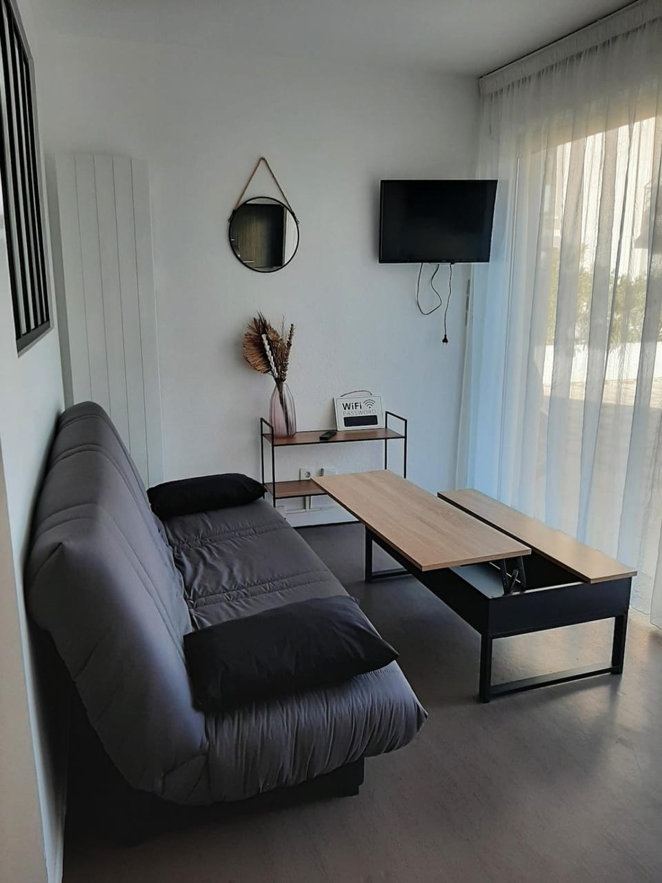 TV and multimedia, Living room, Seating area