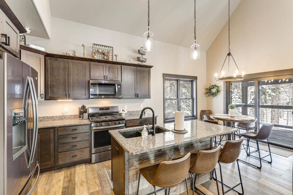 Hot Tub & Trail Access: Black Hills, Rally Stay! House in North Lawrence
