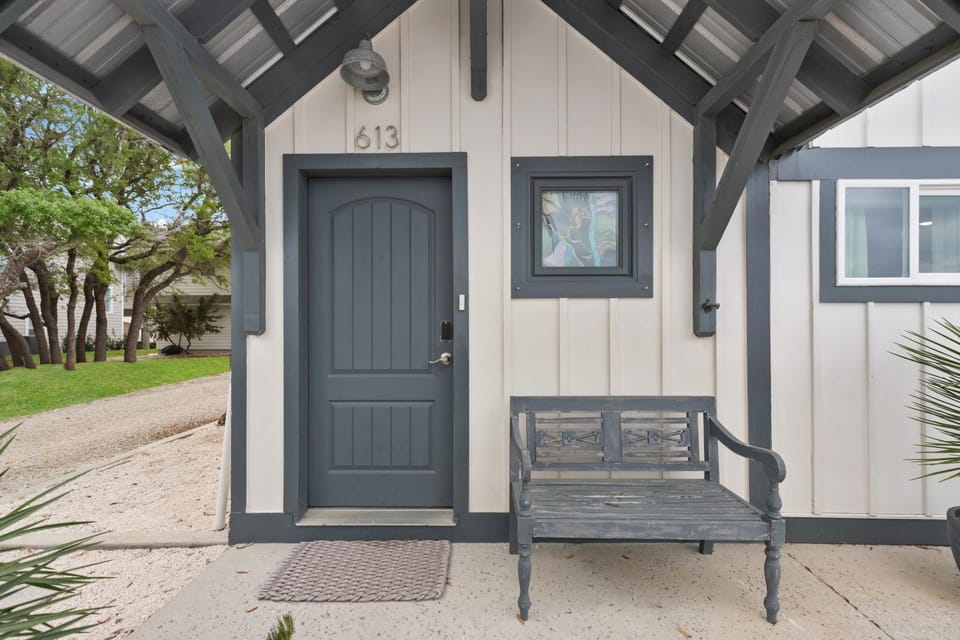 Sugar Sand Cottage A by Pristine Properties Vacation Rentals Apartment in Mexico Beach