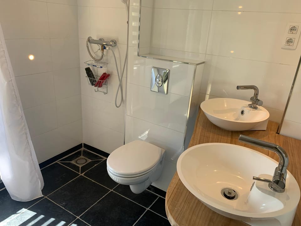 Herenhuis aan het water in centrum Sluis House in Knokke-Heist