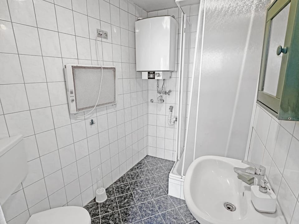 Monteurzimmer fitter room Apartment Bruchsal Heilbronn Bretten Apartment in Baden-Württemberg