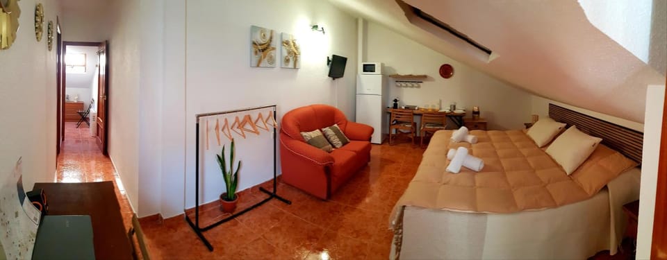 Living room, Photo of the whole room, Bedroom