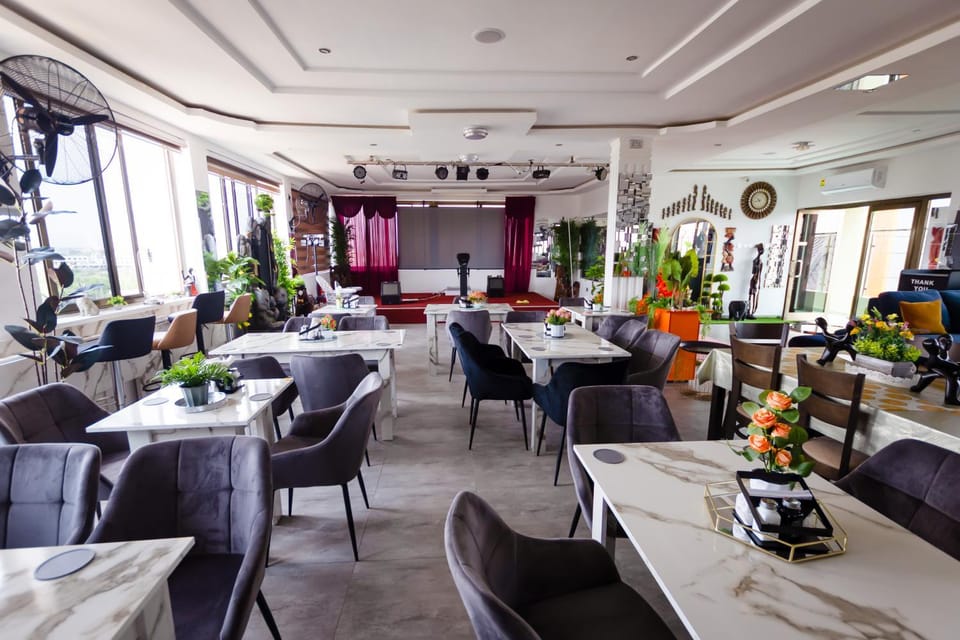 Restaurant/places to eat