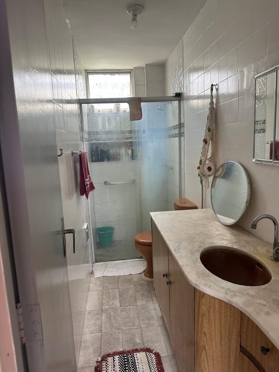 Shower, Bathroom, towels