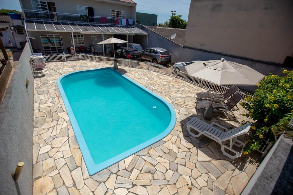 Property building, Pool view, Swimming pool, Swimming pool, sunbed