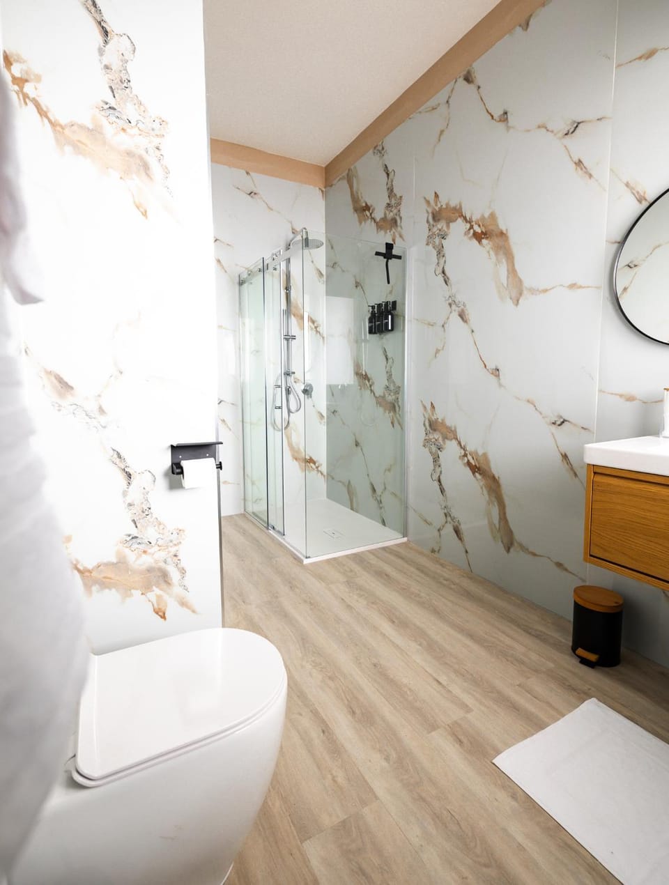 Shower, Toilet, Bathroom