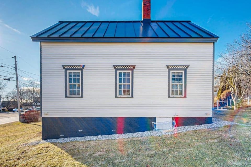 Property building, Day