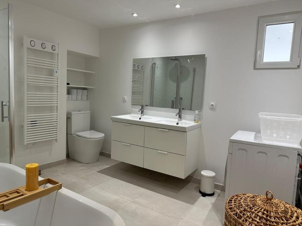 Appartement panoramique, clim, terrasse, 6 personnes Apartment in Occitanie