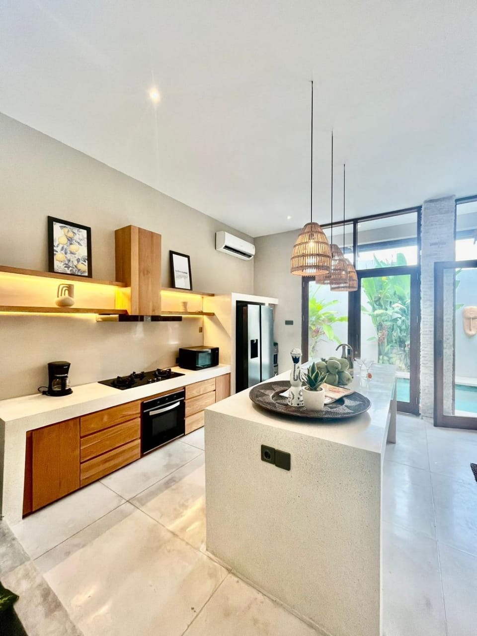Kitchen or kitchenette
