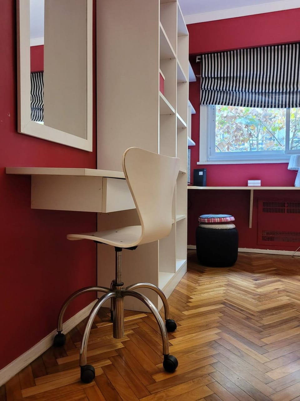 Seating area, Bedroom