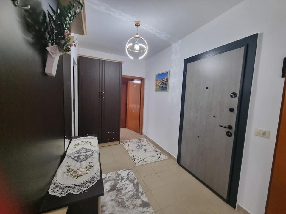 modern place-perfect Getaway Apartment in Tirana