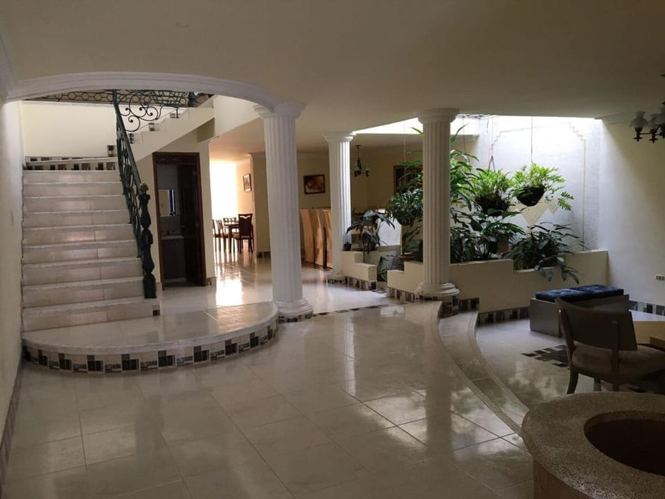 Casa Belén, Amplia, con Garaje y zona de trabajo Apartment in Valle del Cauca