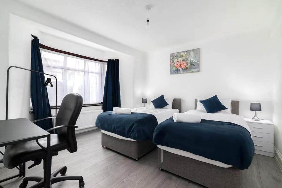 Bed, Bedroom, storage