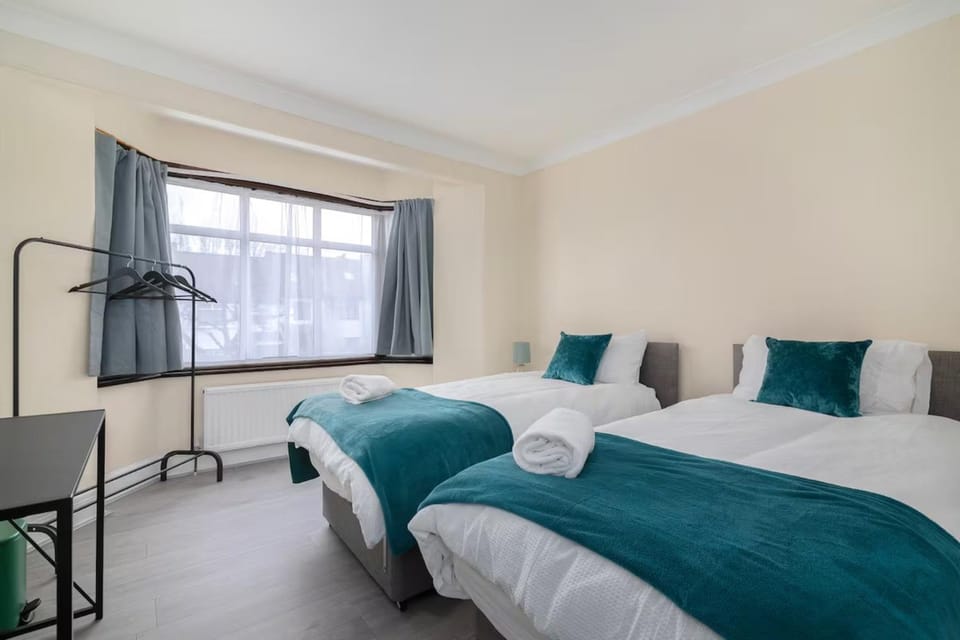 Bed, Bedroom, storage