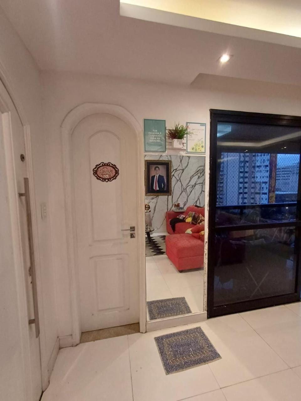 APARTAMENTO COMPLETO NA VISCONDE DE SOUZA FRANCO, com vista para a area mais nobre de Belém Apartment in Belém