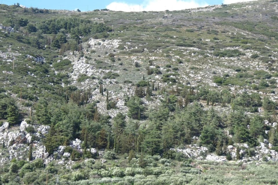 Nearby landmark, Natural landscape, Mountain view