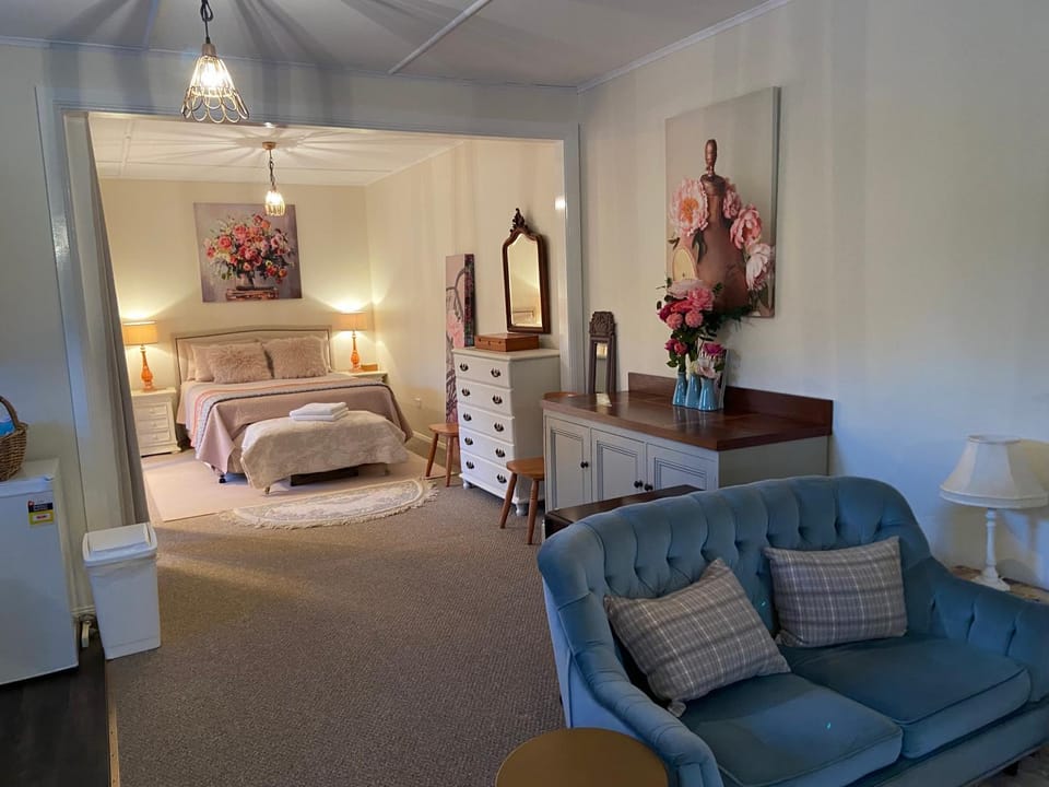 Living room, Bedroom