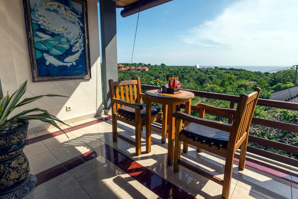 Restaurant/places to eat, Sea view
