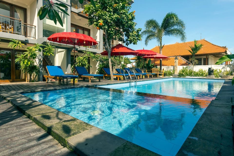 Swimming pool, Swimming pool